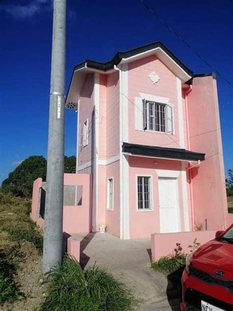 MANILA PROPERTY HOUSES, LOTS AND CONDOMINIUM 4 .